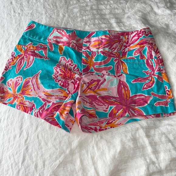 Lilly Pulitzer Pattern Shorts - Picture 1 of 3